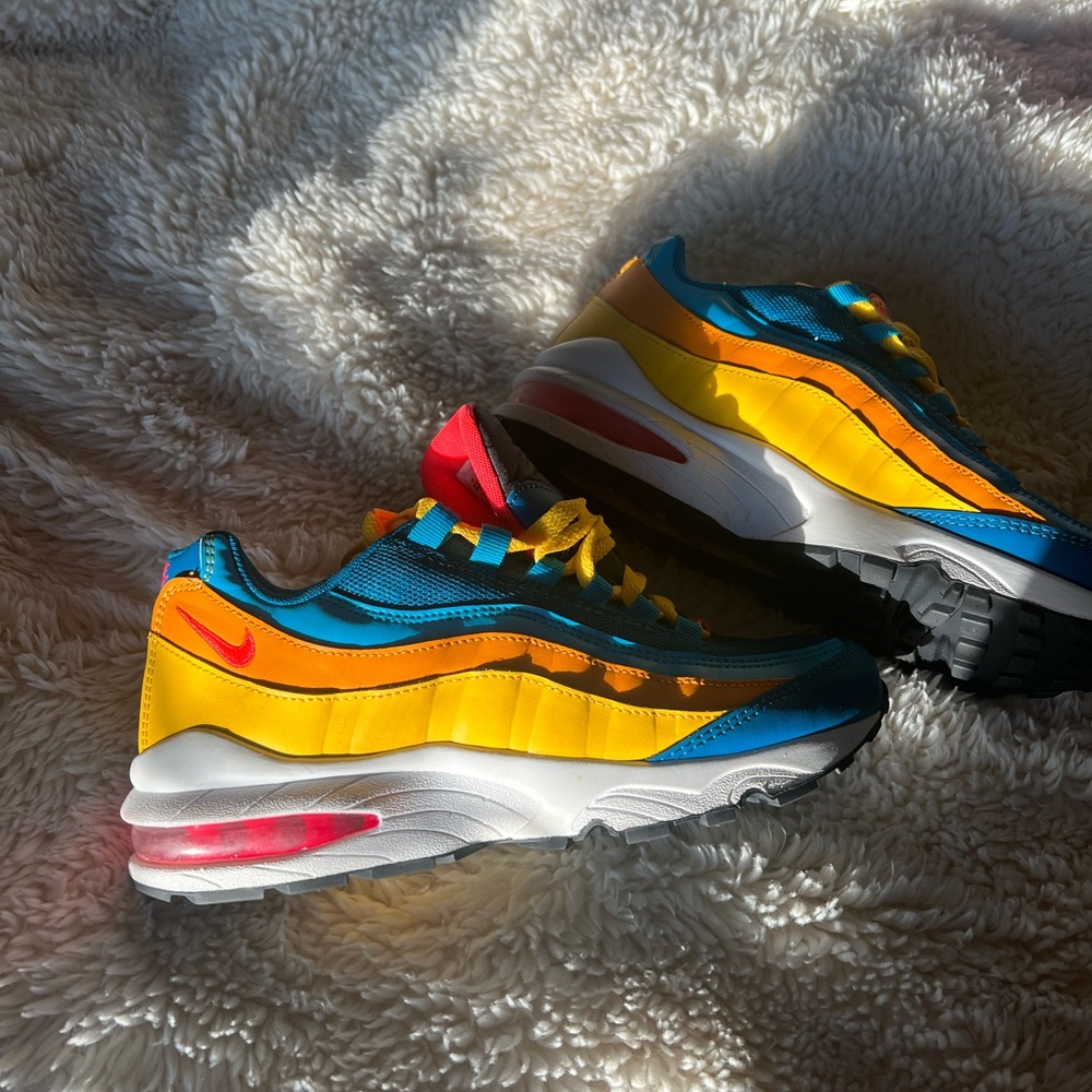 Nike
